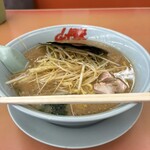 山岡家 - 味噌ネギラーメン、中盛り、830円＋130円。