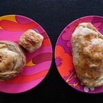 ザ ホール イン ザ ウォール - 