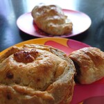 ザ ホール イン ザ ウォール - 