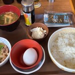 すき家 - 牛たまかけ朝食(ごはん並盛)