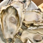 シーフードスタンド パチョレック ハナタレ - 【’24.2】生牡蠣！！