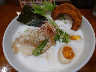 Akatsuki Seimen - 鶏豚らぁ麺+味タマ♪