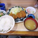 看貫場 - Ａ定食（とんかつ＋刺身）