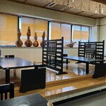 まるはま - 店内