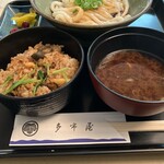 多市屋 - 貝飯と赤だし