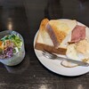 新木珈琲店 - 目玉焼きトースト　210円