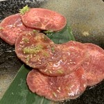 Yakiniku Sakaba Niku Bugyou - 牛タン 上たん塩