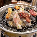 Oomorihorumommarumichi - 炭火焼きが肉を美味しくする