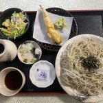 そば処 いま泉 - 料理写真:大根そば＋尾つきエビ天