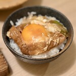 山本屋 - 玉子入り味噌煮込み（1300円）+ライス（ランチタイムサービス）