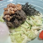 盛岡じゃじゃ麺 あきを。 - 納豆じゃじゃ麺、温玉、きざみのり