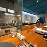 馳走西健一 - カウンター一番奥