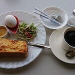 喫茶 メイプル - 料理写真:モーニングセット アーモンドトースト ホットコーヒー