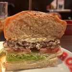 ブラザーズ 新富町店 - 今回は初のタルタルバーガー