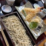 手打そば 満志粉 - 天せいろを芸術的な細麺で。