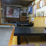 ラーメンまりちゃん - テーブル席のみですよ～