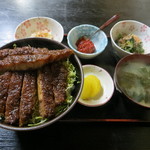 ソースカツ丼(９５０円）