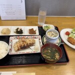 Obanzai To Washoku Fuku Fuji - 焼魚とフライ御膳