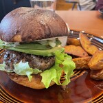 SUNLIT BURGER - 