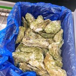 海の幸ふるまいセンター - 生牡蠣も販売