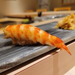 Suidoubashi Sushimitsu - 車海老 肉厚で しっかり食べ応えがある