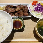 NIKUDON HONPO - 牛ハラミ定食