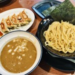 横浜家系ラーメン 鶴乃家 - 