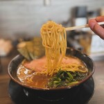 王道家直系 家系ラーメン がく - 