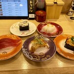 回転寿しトリトン - さあ！食べよ〜！