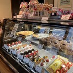 ケーキハウス ロゼーヌ - ショーケース✨