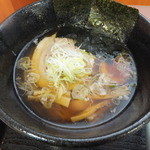 保土ケ谷パーキングエリア(下り線)フードコート - 保土ヶ谷醤油ラーメン¥580