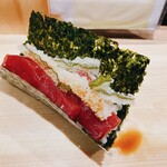鮨と天ぷら にほんのうみ - 本まぐろと子持ち昆布の手巻き