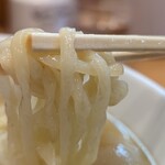 多加水手揉み熟成麺 麺屋 くるり - 