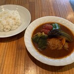 スープカレー カムイ - チキン野菜カレー