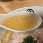 HACHI - 丸鶏ベースのスープ