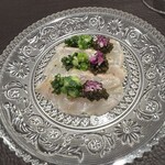 イル アオヤマ - クエ(6日寝かし)皮目を炙って、オシェトラキャビア、行者にんにく　