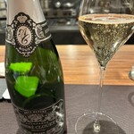 イル アオヤマ - シャンパンで乾杯❗️