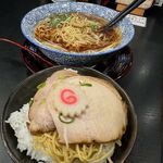 ハルピン 味噌らーめん 雷蔵 - 王様中華そば　858円