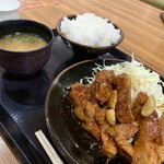 豚屋とん一 - とんテキ定食（並）　ニンニクも入ってスタミナ抜群(^^)