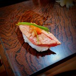 築地すし大 - トロ炙り