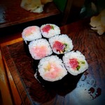 築地すし大 - 巻物