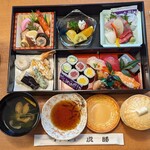 寿司・割烹 虎勝 - 4000円の御膳です。
            他にも何種類かありました