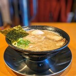 Tonkotsu Ramen Juju - 味たまラーメン