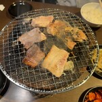 元氣七輪焼肉 牛繁 - 