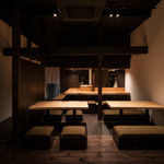 那古野サルーン - 落ち着いた空間の店内