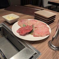 焼肉うしごろ 新宿三丁目店 - 