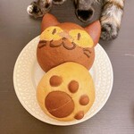 BAKERY CAFE ANTENDO - テイクアウトを家の猫と撮影