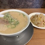 なおちゃんラーメン - 料理写真: