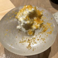 鮨 いつみ - 〇クリームチーズにカラスミがけ