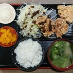 お肉屋さんの定食と丼 岩井畜産 - から揚げミニ定食 ¥638